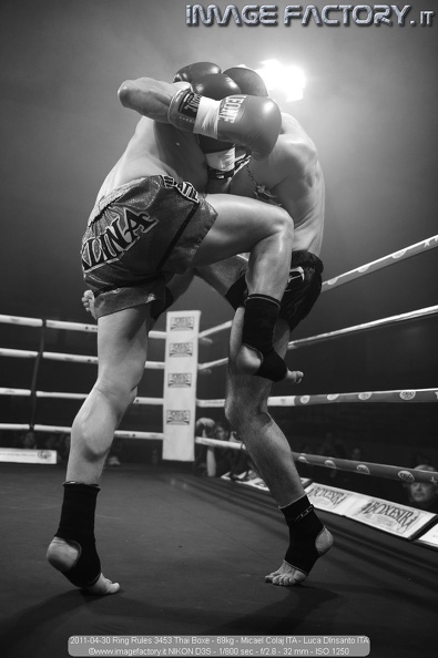 2011-04-30 Ring Rules 3453 Thai Boxe - 69kg - Micael Colaj ITA - Luca DInsanto ITA.jpg